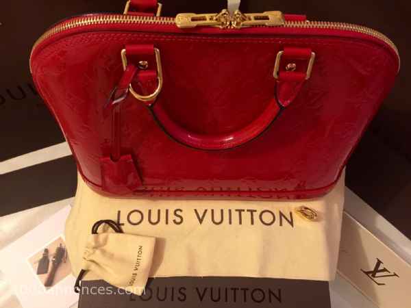 Vêtements et Accessoires